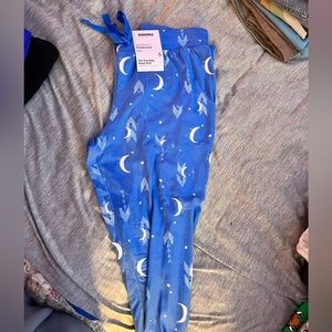 sonoma soft never warn on pants